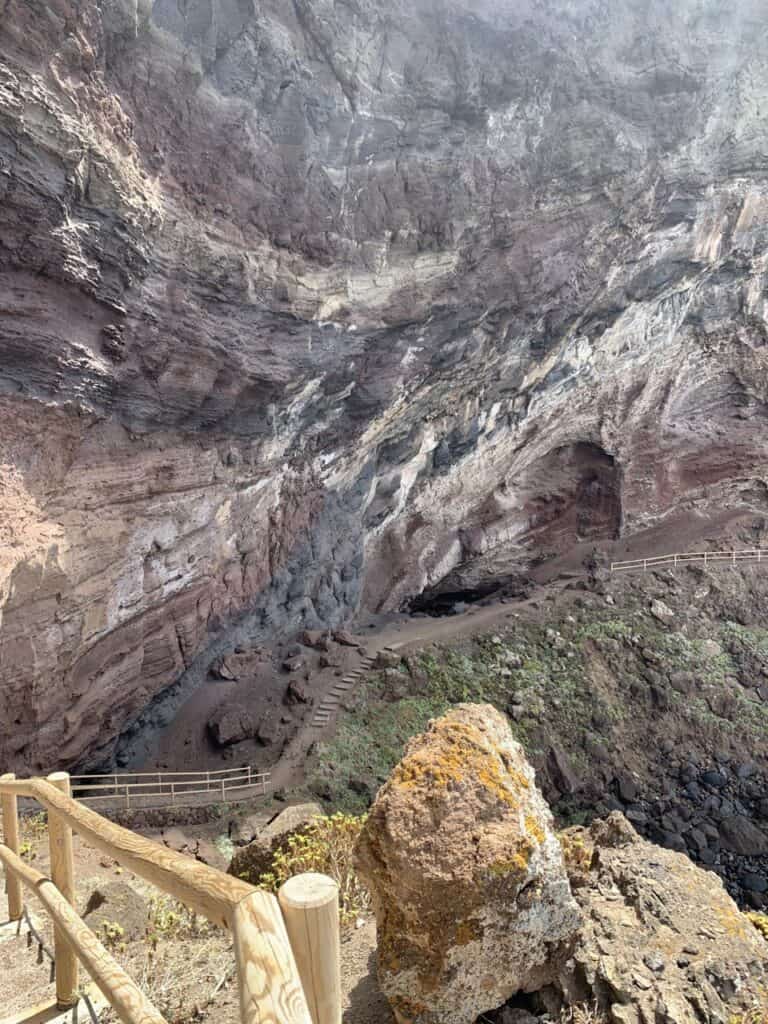 Sentiero per Playa de Nogales